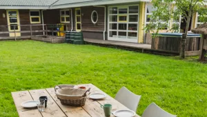 RC robinson crusoe buiten eten 2