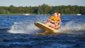 RC aangepast waterskien voor mensen met een beperking RC