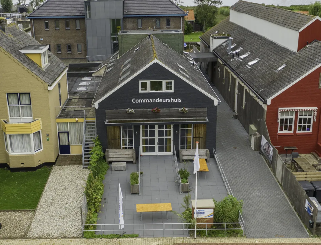 It Sailhûs Commandeurshuis groepsaccommodatie Bas Meerwijk 59 ingekort
