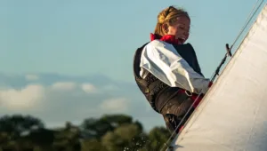 Aangepast watersporten voor gehandicapten
